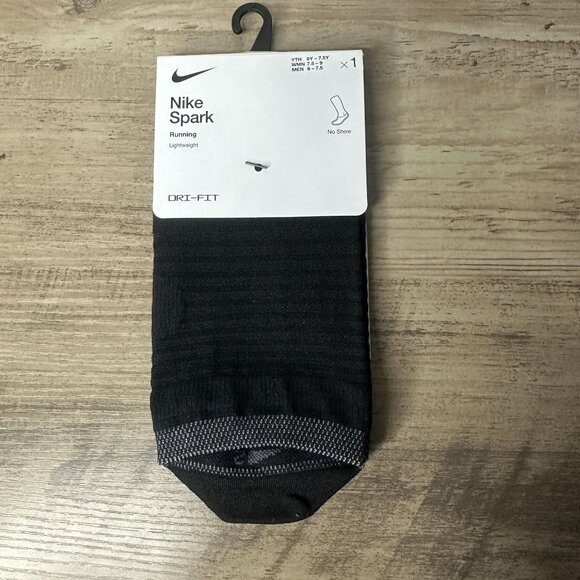 NWT Nike Unisex Spark Lightweight No Show Run Socks Black Size Small (DA359-010) - Picture 1 of 8
